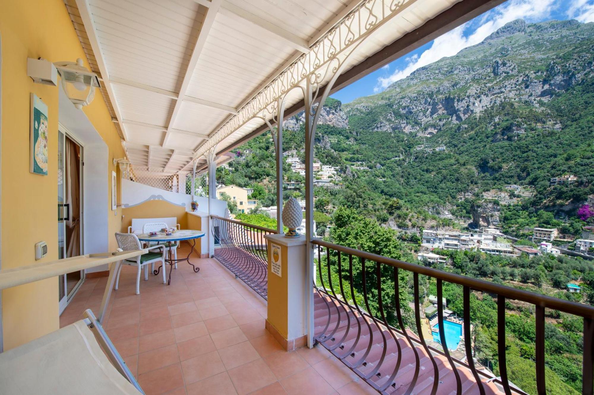 Casa Le Terrazze Apartment Позитано Екстериор снимка
