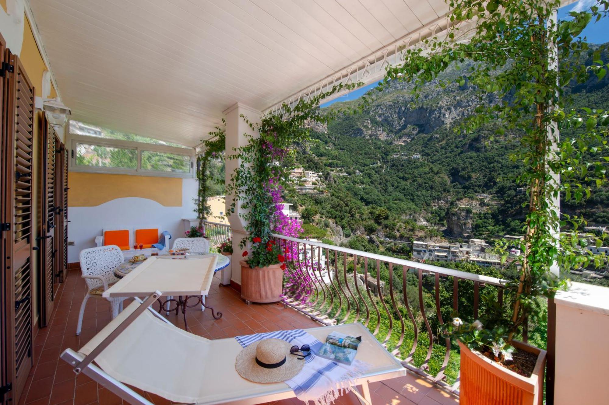 Casa Le Terrazze Apartment Позитано Екстериор снимка
